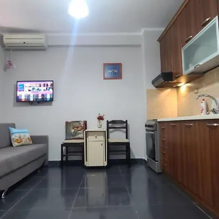 Perla 5- Seaview Apartment In City Center Golem  Exterior foto