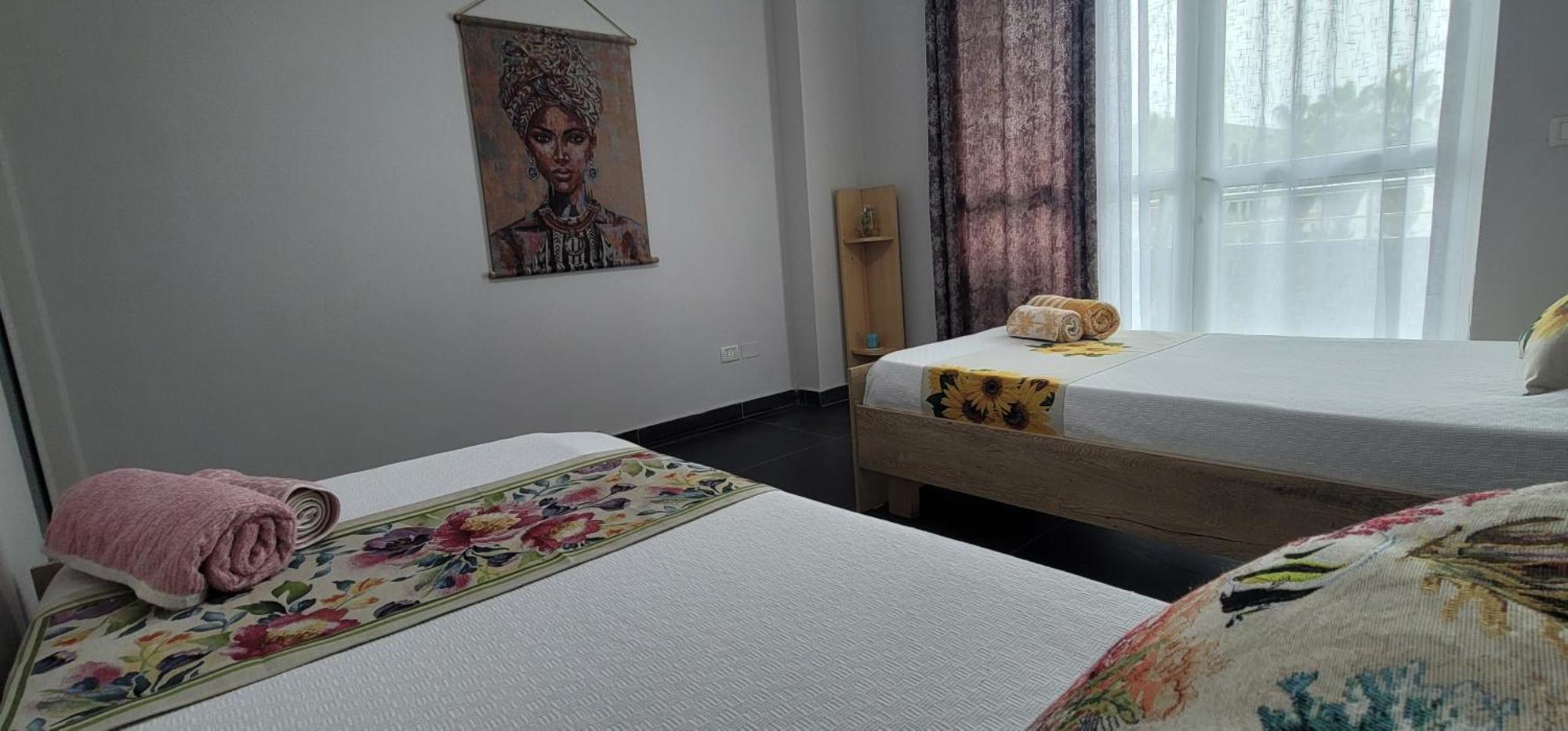 Perla 5- Seaview In Center Golem (Tirana)